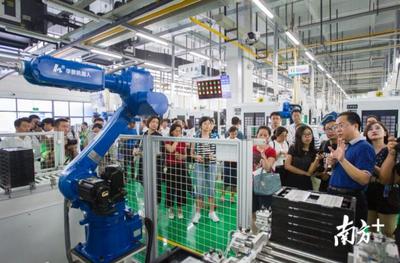 人工智能搶飯碗？東莞機器換人后，新增就業(yè)超8萬